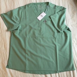 FIGS Kaya Scrub Top